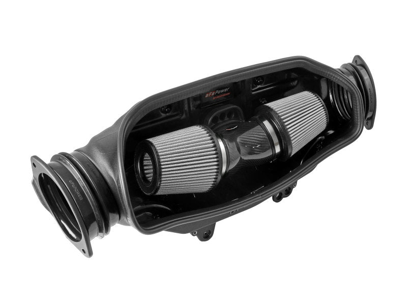 نظام سحب هواء بارد من ألياف الكربون لسيارة كورفيت C8 Track Series موديل 2020 من aFe مع فلاتر Pro DRY S