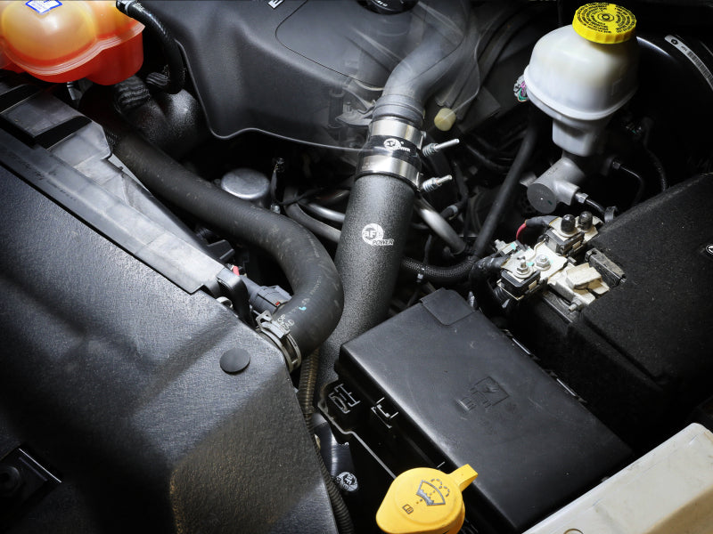 أنبوب شحن ساخن من الألومنيوم مقاس 3 بوصات لسيارة aFe 16-19 RAM 1500 V6 سعة 3.0 لتر (TD) BladeRunner - أسود
