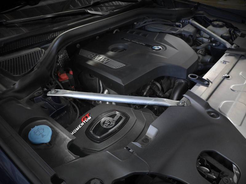 نظام سحب الهواء البارد aFe Momentum GT مع فلتر Pro 5R 17-21 BMW 530 L4-2.0L