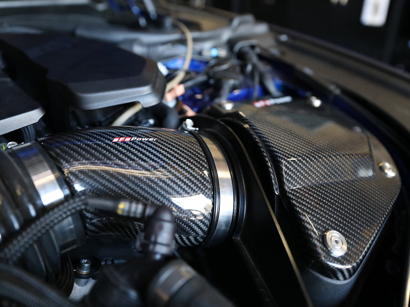 نظام سحب هواء من ألياف الكربون Pro 5R من aFe Momentum Black Series لسيارة BMW M5 (F90) 18-19