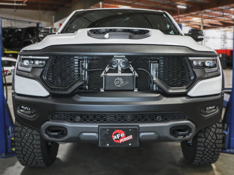 طقم مبرد زيت ناقل الحركة الأوتوماتيكي aFe 21-23 Dodge Ram 1500 TRX V8 6.2L Bladerunner