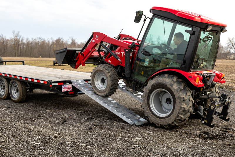 Gen-Y Heavy-Duty 6ft Aluminum Loading Ramps 14in x 72in 3K Capacity Per Ramp - Pair