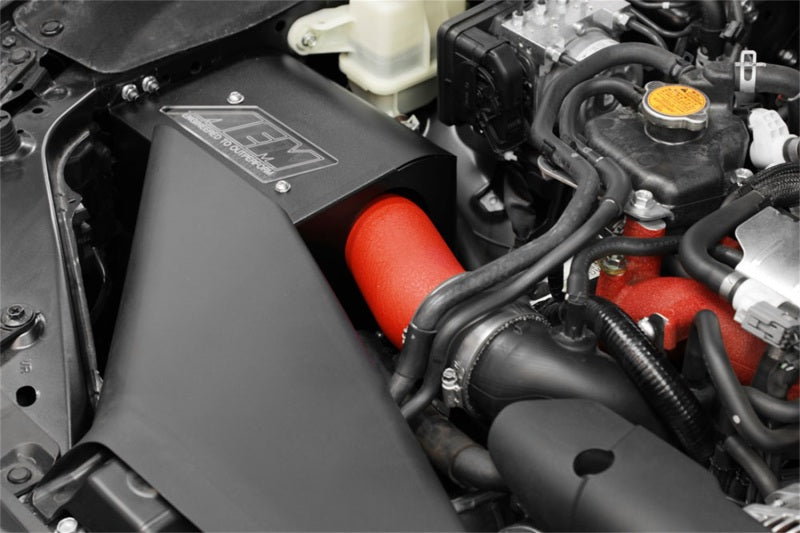 نظام سحب هواء بارد لسيارة سوبارو WRX STI 2.5 لتر H4 F/I موديل 2018 من AEM - أحمر متجعد