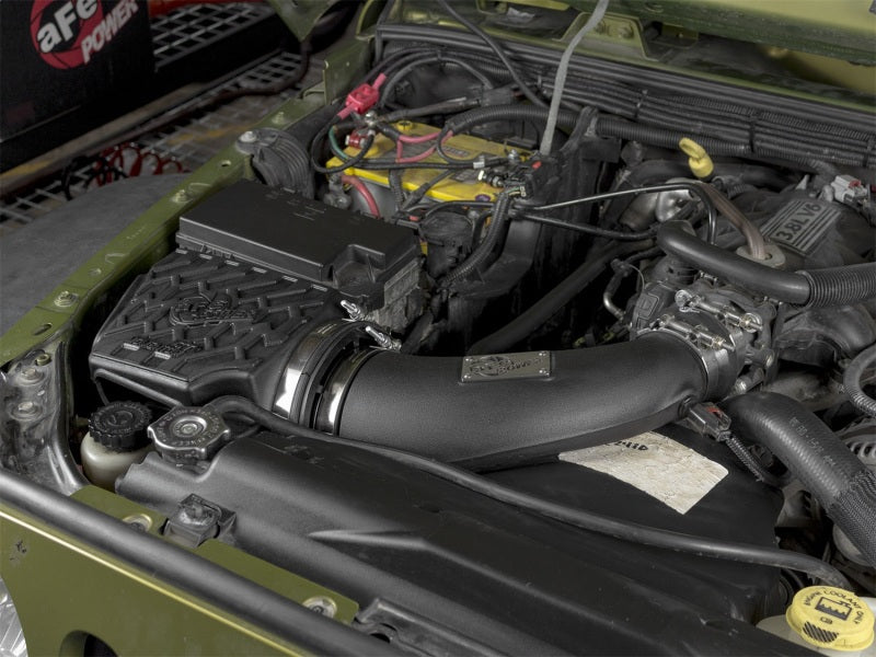 نظام سحب aFe Momentum GT المرحلة 2 Dry S لسيارة Jeep Wrangler (JK) V6 سعة 3.8 لتر مع مروحة ميكانيكية 07-11