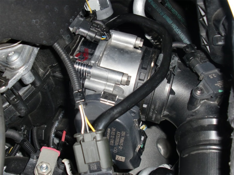 فاصل جسم الخانق aFe Silver Bullet 12-15 BMW 328i (F30) L4-2.0L N20/N26